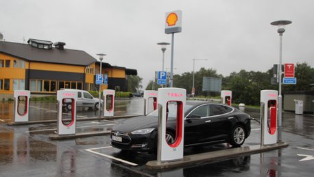 Tesla Supercharger Löddeköpinge